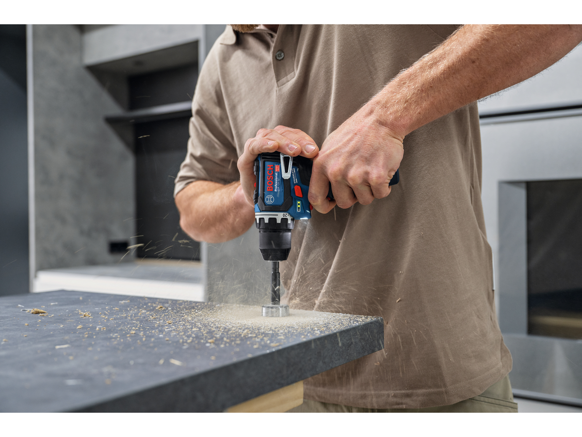 perceuse visseuse GSR 12V-32 BOSCH + 2x GBA 12V 2Ah + chargeur