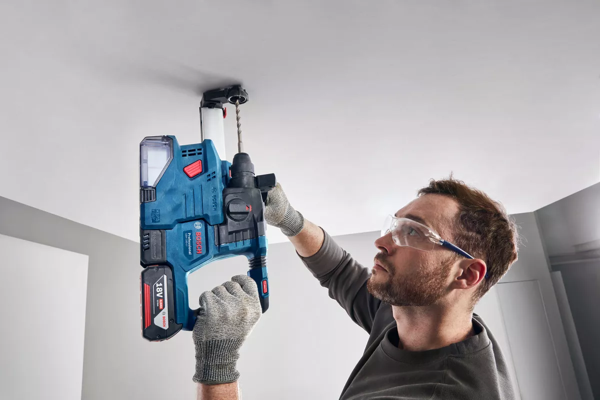 Perforateur Sans Fil Bosch Professional GBH 18V-28 DC SDS Plus - Avec 2 Batteries ProCORE 5,5 Ah Et Chargeur, Dans Coffret XL-BOXX
